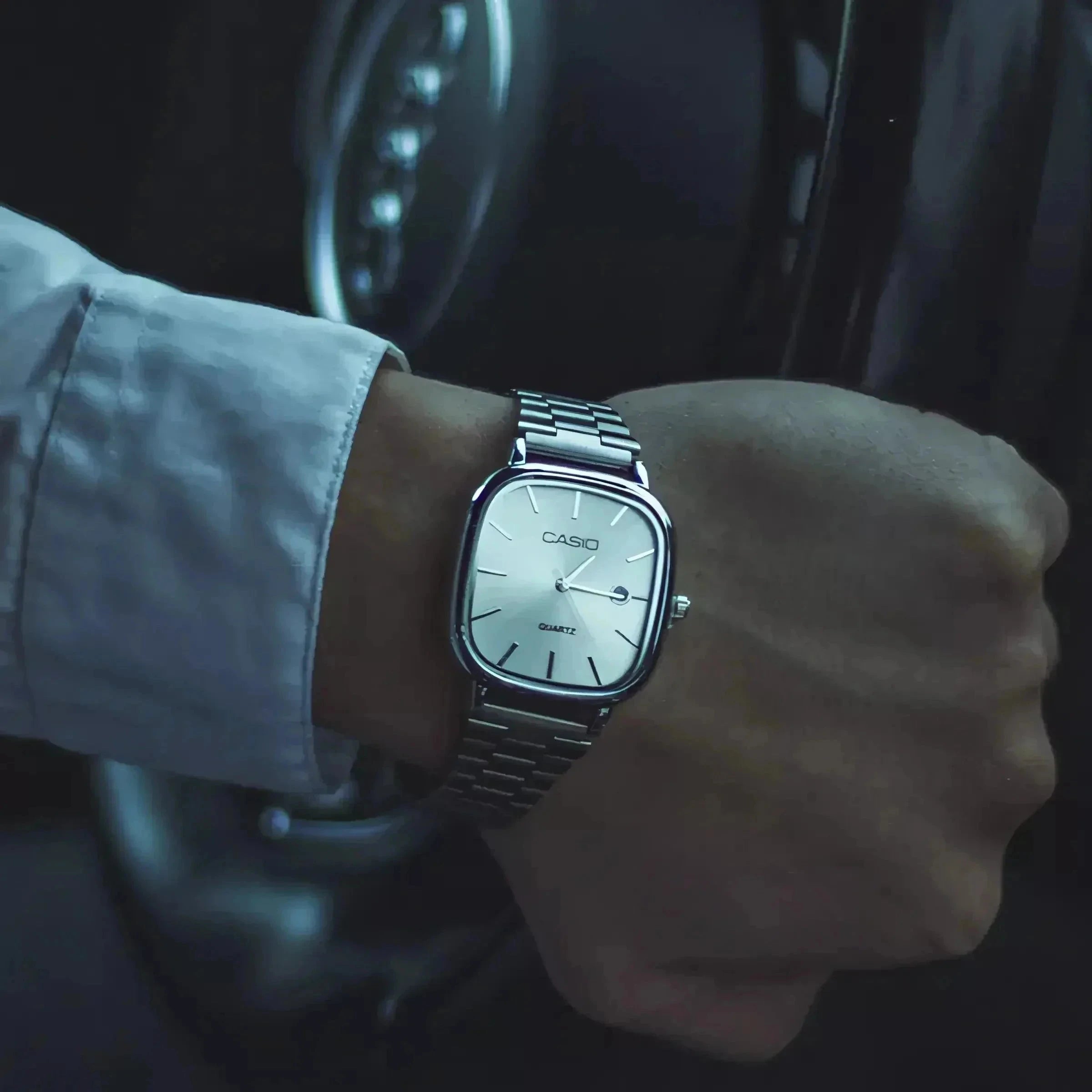 C A S I O Luxurious 36mm Watch - Water Resistant | Transferred steel Relógio CASIO Luxurious 36mm - Unissex Resistente à água | Aço Inoxidável Adelstein 