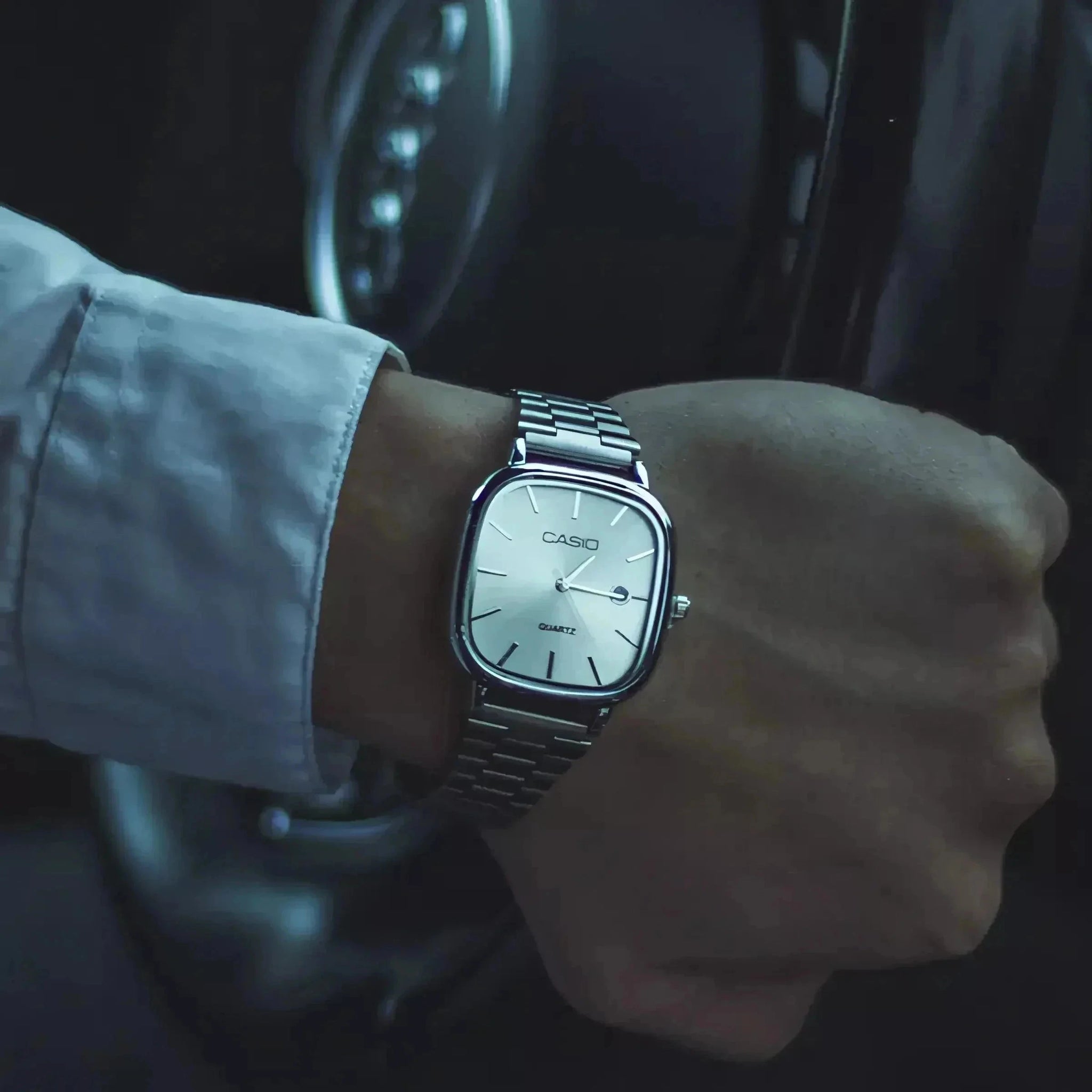 C A S I O Luxurious 36mm Watch - Water Resistant | Transferred steel Relógio CASIO Luxurious 36mm - Unissex Resistente à água | Aço Inoxidável Adelstein 