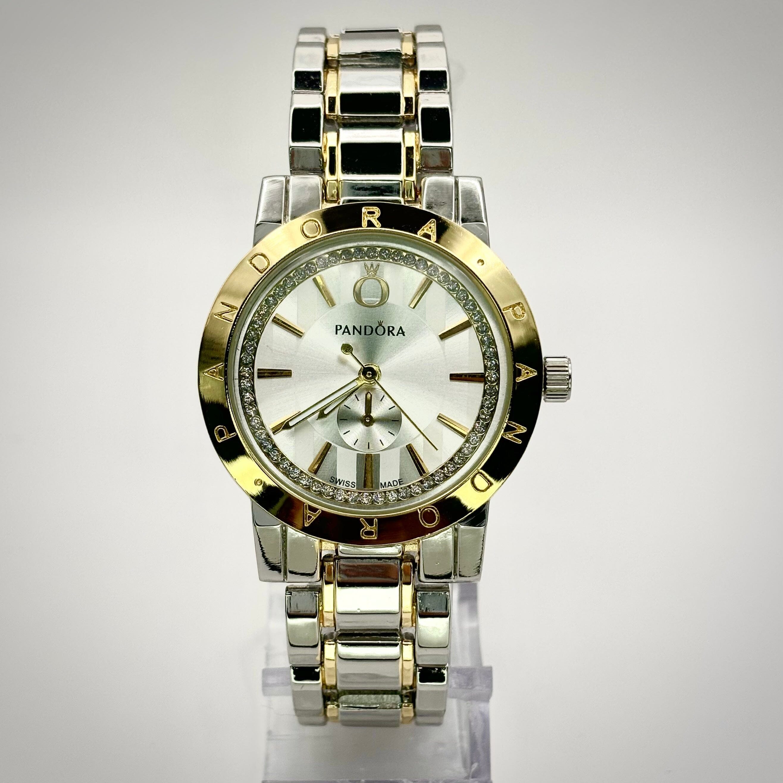 P A N D O R A Reflexions Pandora Adelstein 