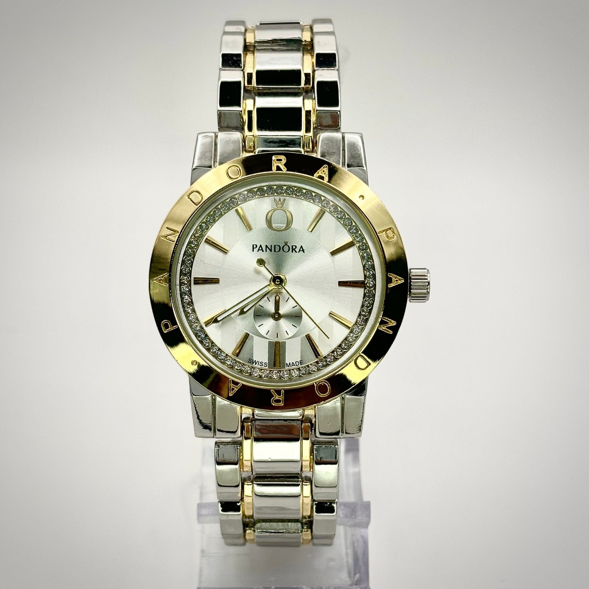 P A N D O R A Reflexions Pandora Adelstein 